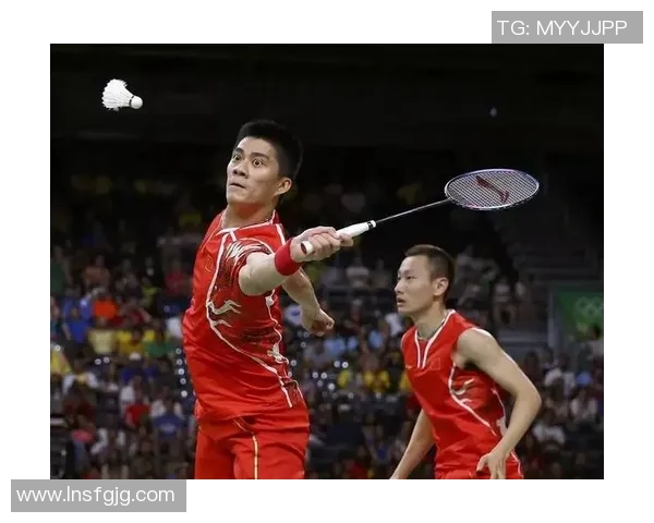 羽毛球战术解析：探秘北京羽毛球队如何实现中路突破的成功之道