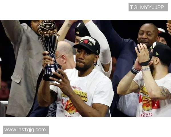 赛后分析:杭州篮球队与上海篮球队在比赛中的战术灵活性对比探讨 赛后分析:杭州篮球队与上海篮球队在比赛中的战术灵活性对比探讨