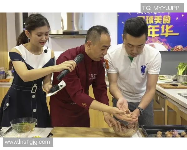 足球明星们的美食之旅精彩瞬间合集尽在这里快来一起欣赏吧 足球明星们的美食之旅精彩瞬间合集尽在这里快来一起欣赏吧